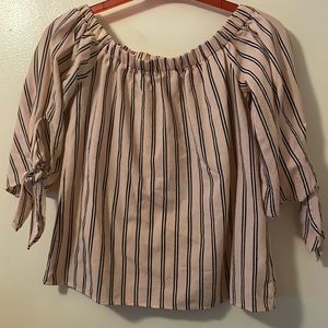 Pink Lily boutique size small off the shoulder top